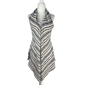 BOUTIQUE‎ STYLE PULL OVER HALTER VEST